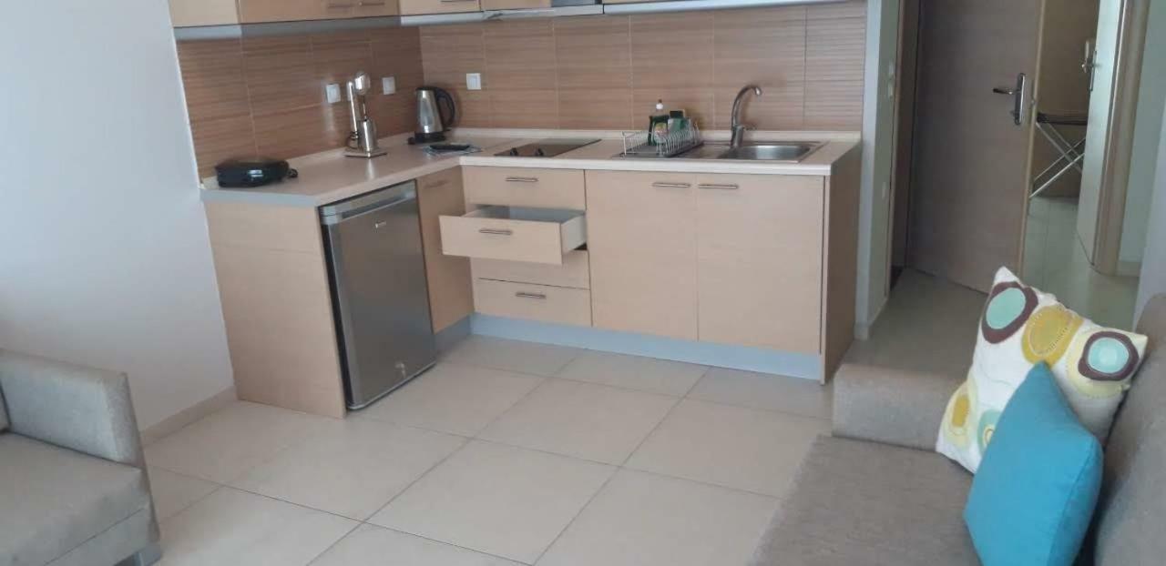 Tetyk Keramoti Hotel Apartments Экстерьер фото